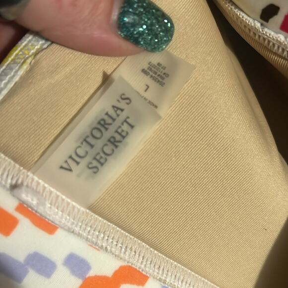 Victoria’s Secret floral dot paisley halter triangle bikini M/L - Picture 6 of 6